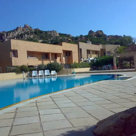 Casa Gialla Costa Paradiso